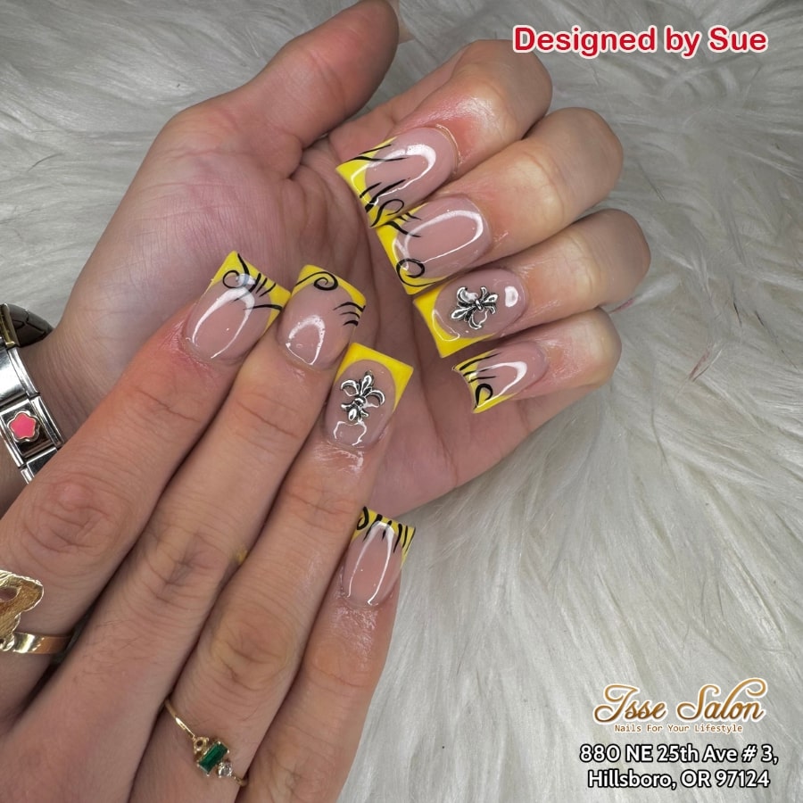 Beautiful Nails | Isse Salon